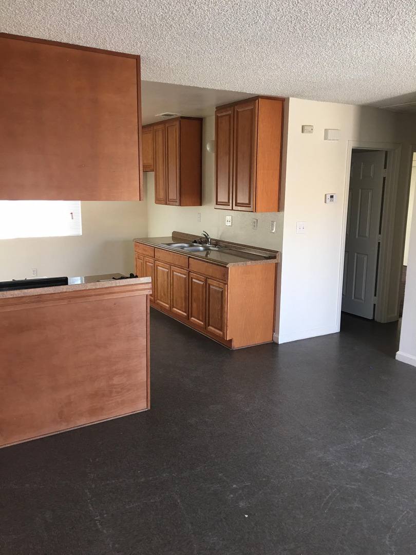 Apartment for rent at 11958 1st Ave, Hesperia, CA 92345