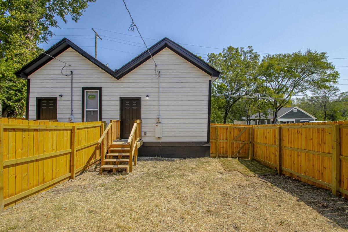 Apartment for rent at 214 S Park St, Little Rock, AR 72205