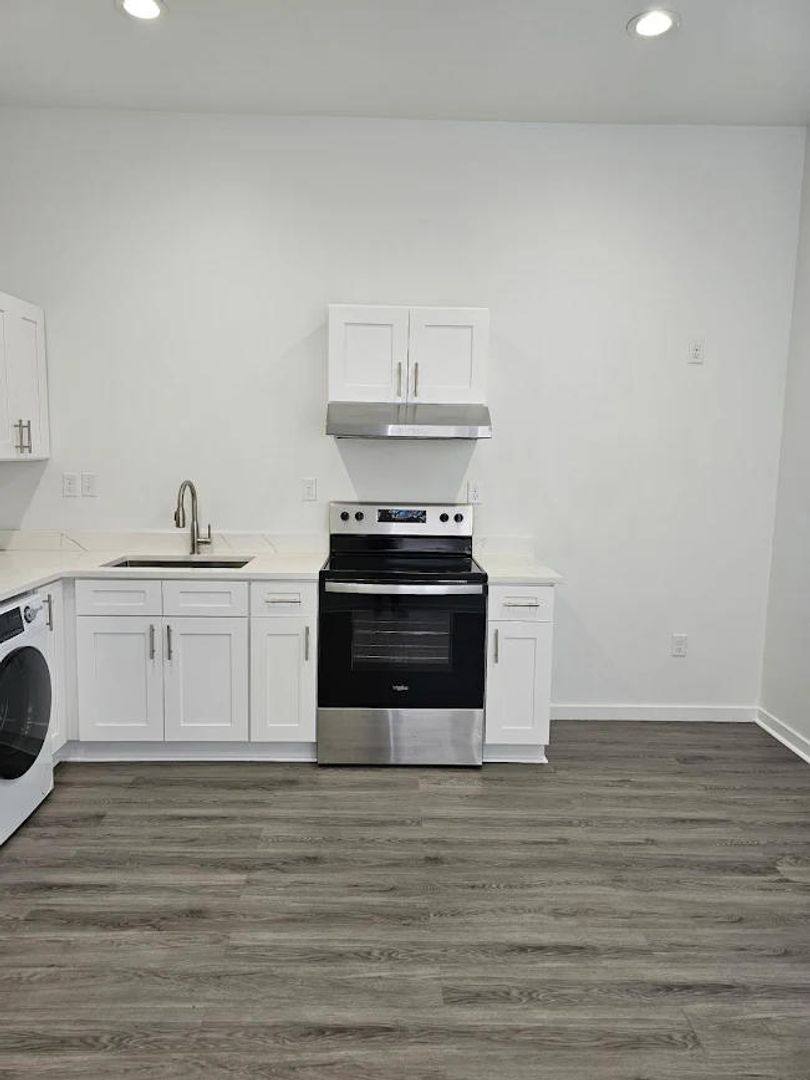 Apartment for rent at 214 S Park St, Little Rock, AR 72205