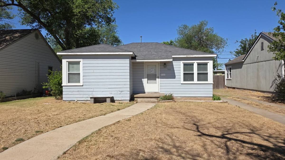 House for rent at 906 S Austin, Amarillo, TX 79102