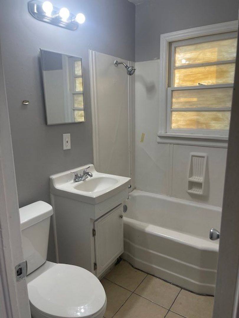Apartment for rent at 1107-1109 Harding St, Wichita, KS 67208