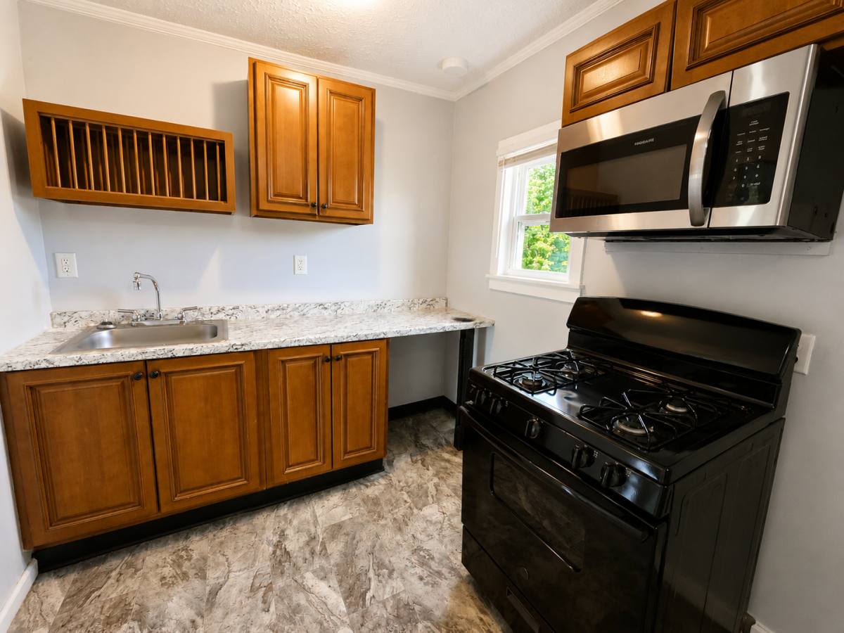 Apartment for rent at 224 E Oak St, Louisville, KY 40203