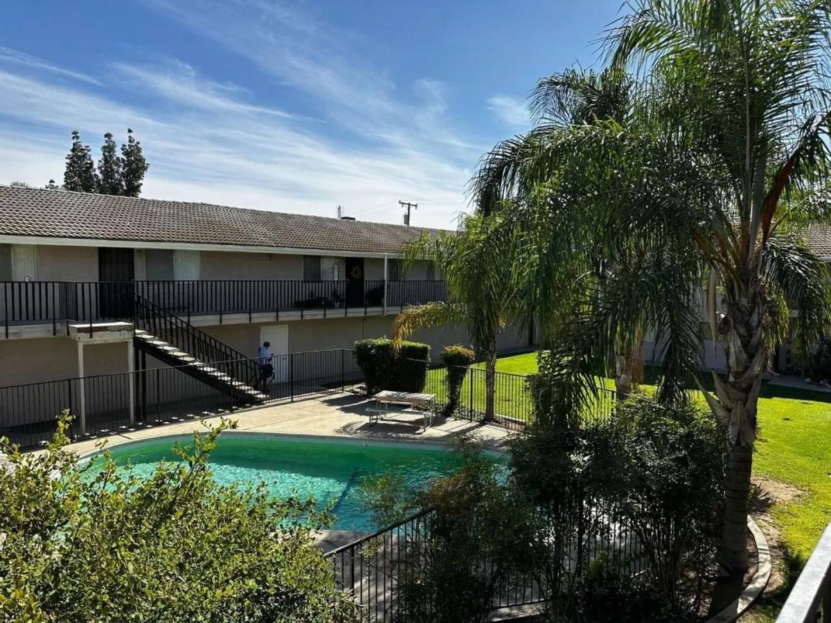 Apartment for rent at 1905 E Pontiac Way, Fresno, CA 93726