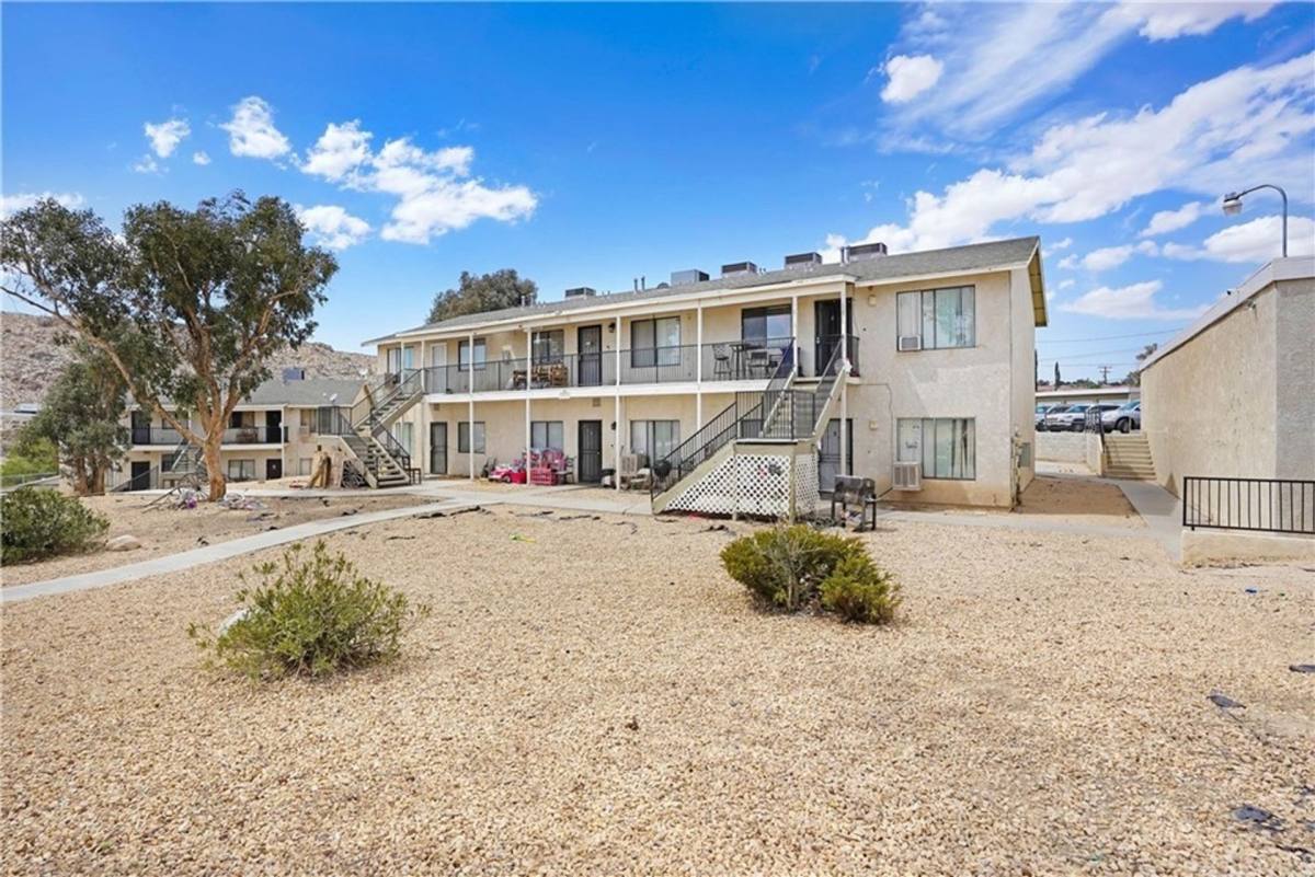 Apartment for rent at 17802 Quantico Rd, Apple Valley, CA 92307