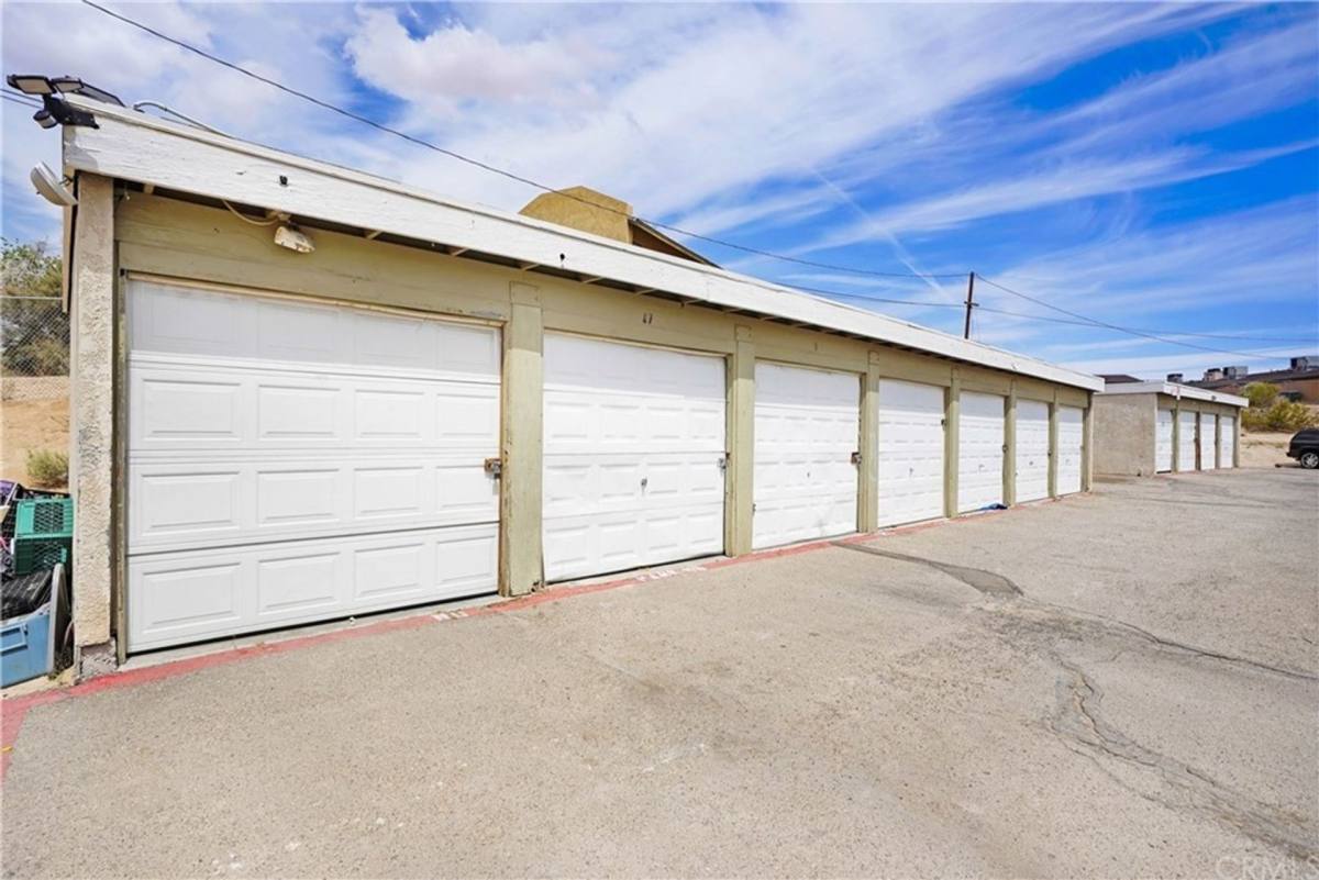 Apartment for rent at 17802 Quantico Rd, Apple Valley, CA 92307