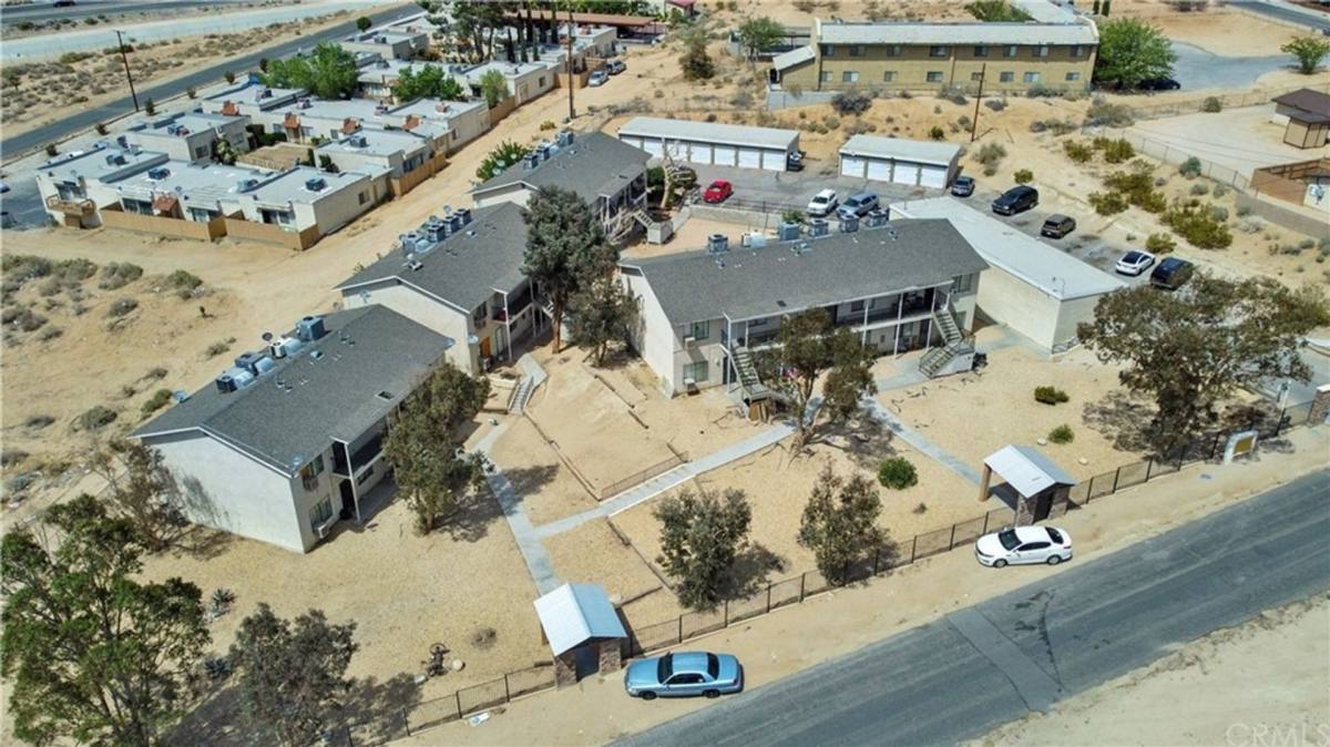 Apartment for rent at 17802 Quantico Rd, Apple Valley, CA 92307