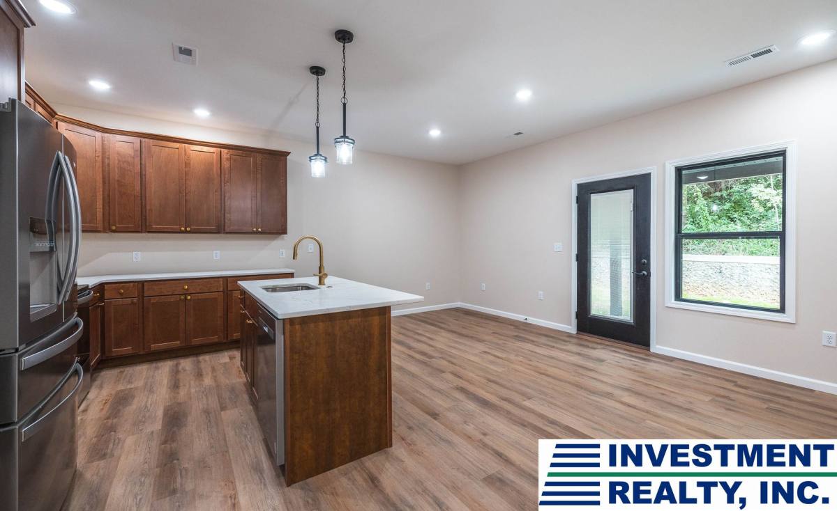 Apartment for rent at 312 Colonial Hills, Rolla, MO 65401
