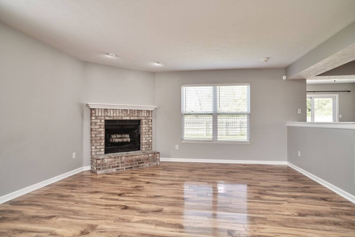 House for rent at 10856 Trailwood Dr, Fishers, IN 46038