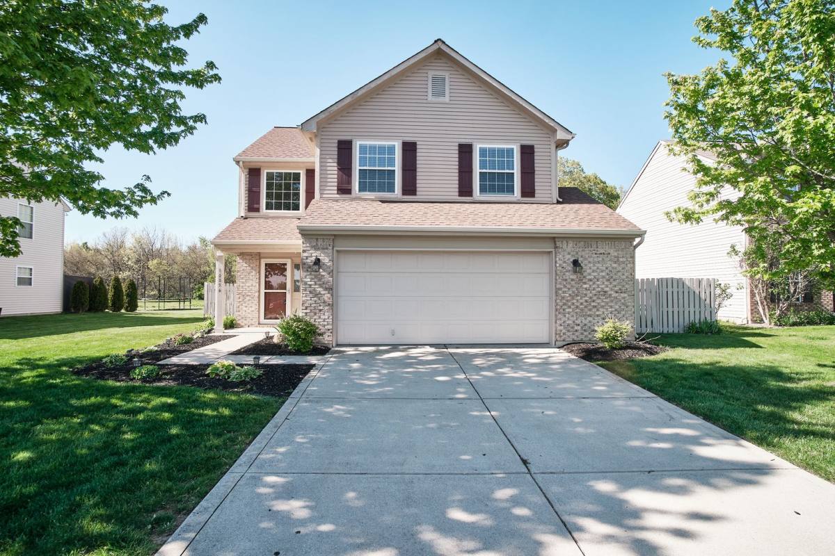 House for rent at 10856 Trailwood Dr, Fishers, IN 46038