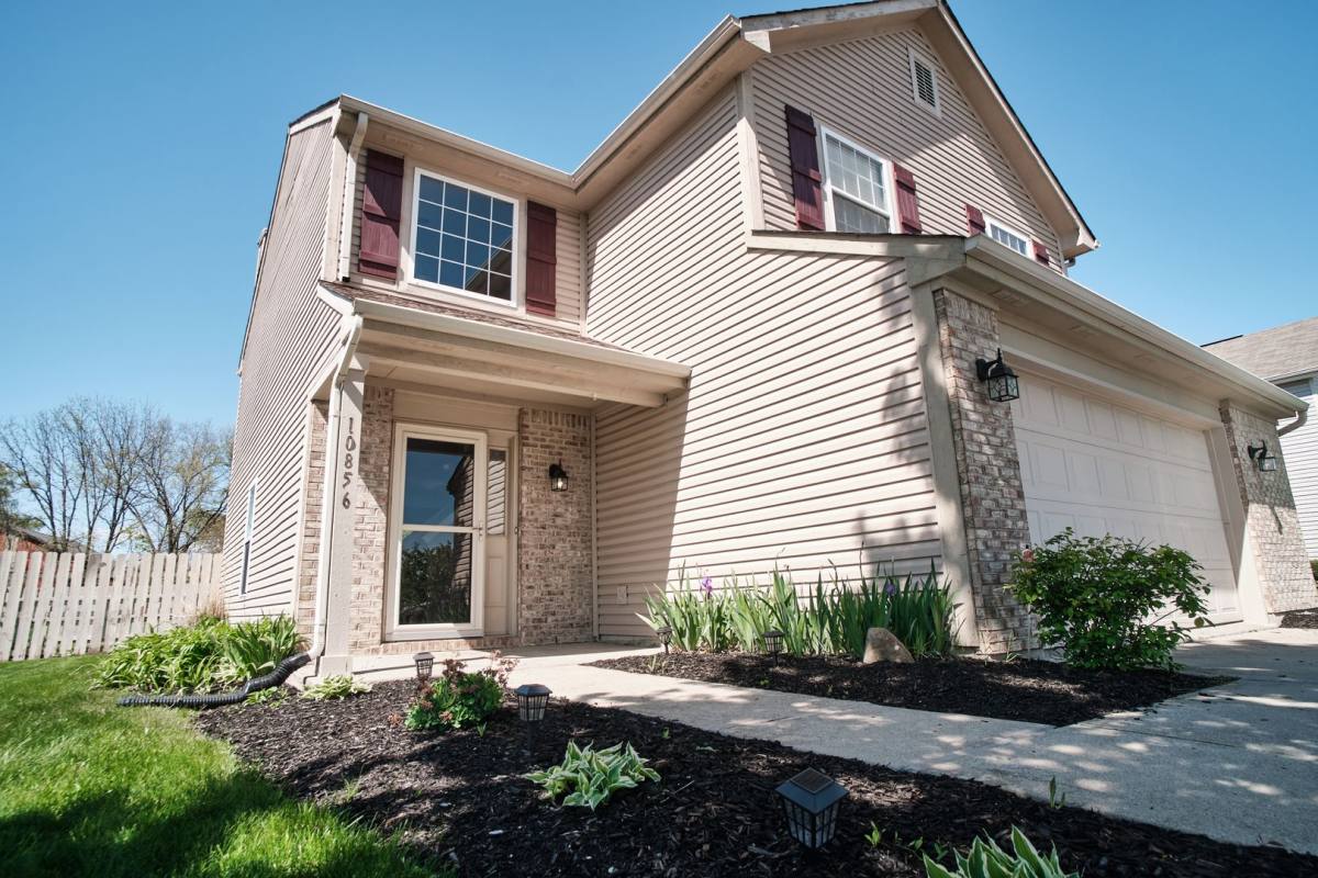 House for rent at 10856 Trailwood Dr, Fishers, IN 46038