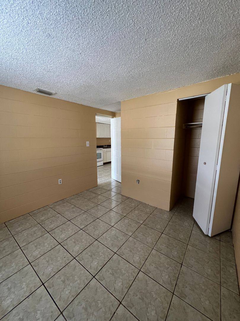 Apartment for rent at 3007 14th St E, Bradenton, FL 34208