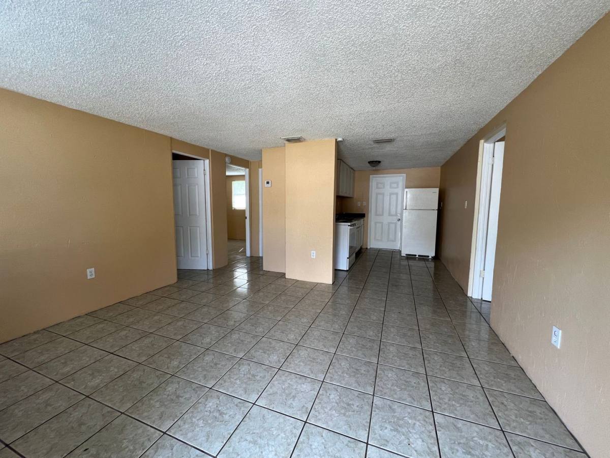 Apartment for rent at 3007 14th St E, Bradenton, FL 34208