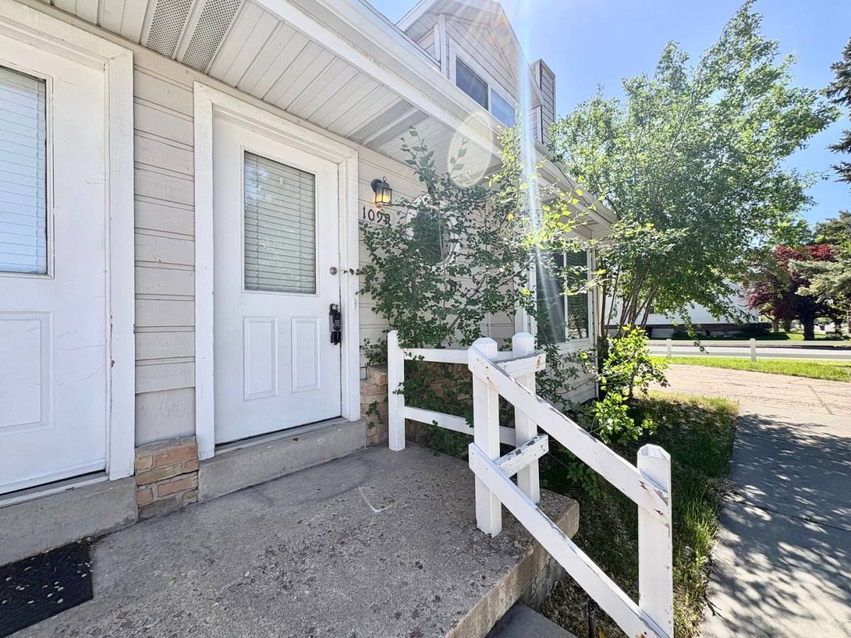 Townhouse for rent at 1091-1099 Shepard Lane, Farmington, UT 84025