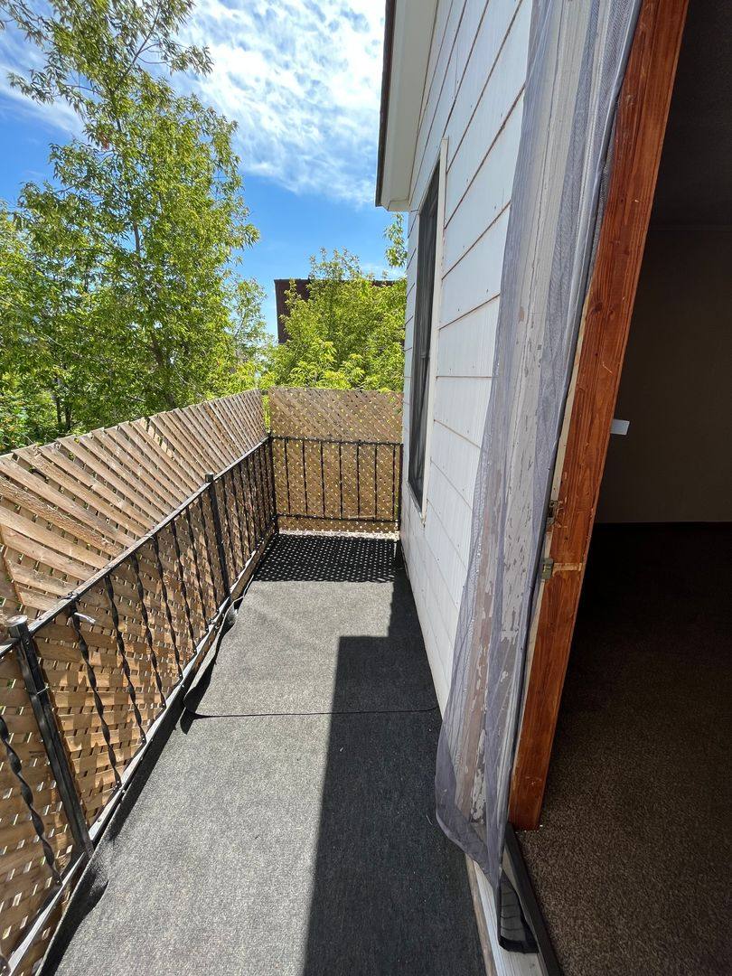Apartment for rent at 230 E 4th St #2, Duluth, MN 55805