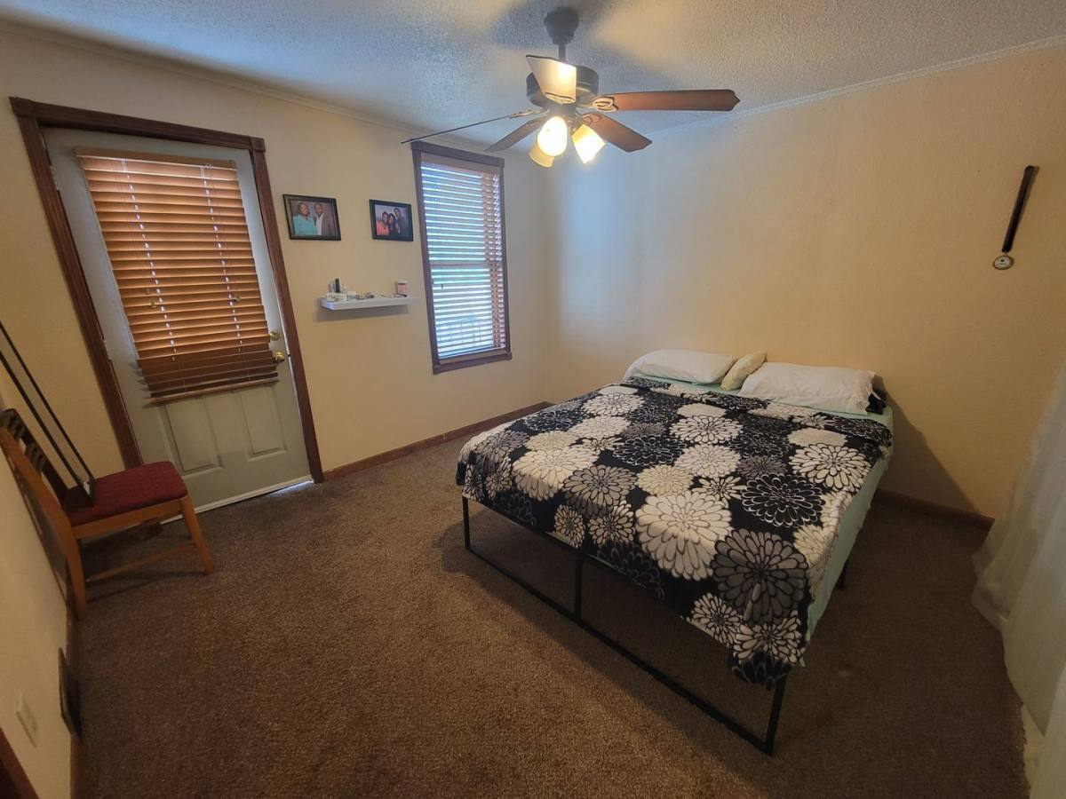 Apartment for rent at 230 E 4th St #2, Duluth, MN 55805