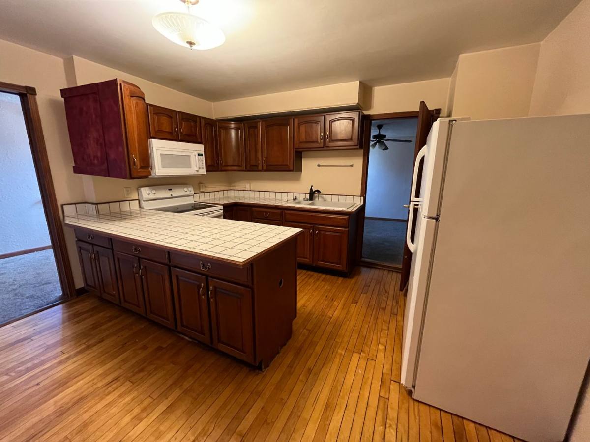 Apartment for rent at 230 E 4th St #2, Duluth, MN 55805