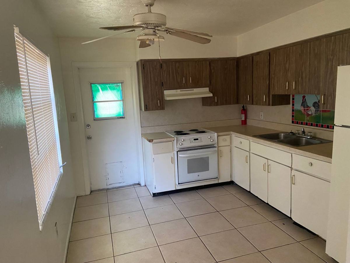 Apartment for rent at 5007 19th St W #A, Bradenton, FL 34207
