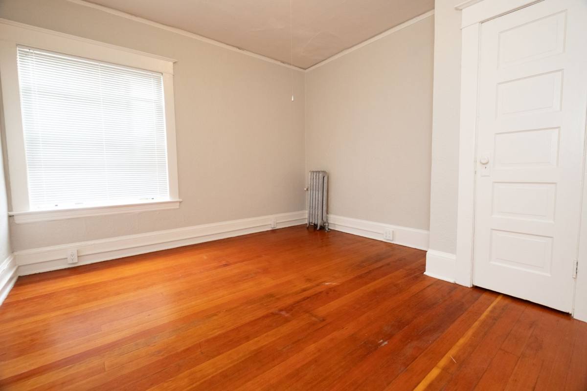 Apartment for rent at 833 NE Schuyler St, Portland, OR 97212