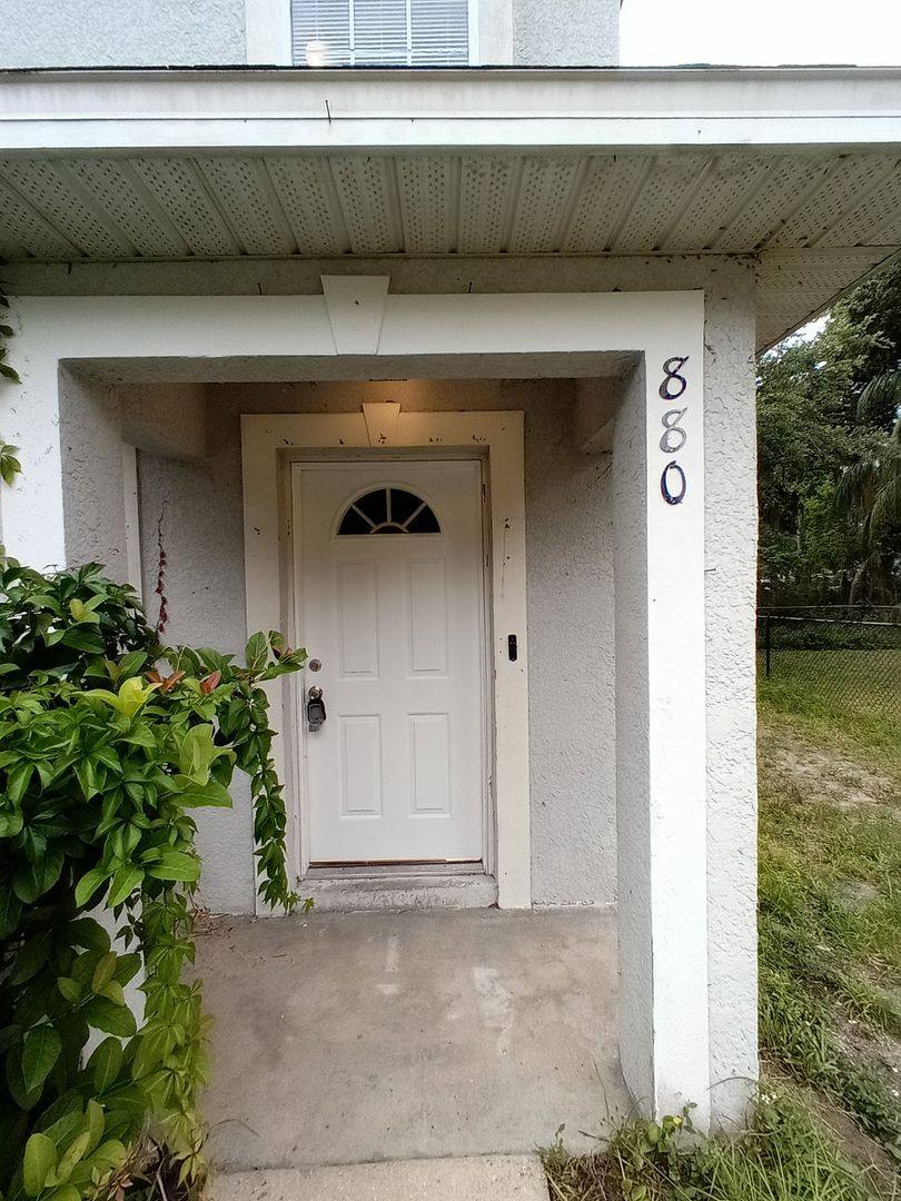 Apartment for rent at 880 E Columbia Ave, Kissimmee, FL 34744