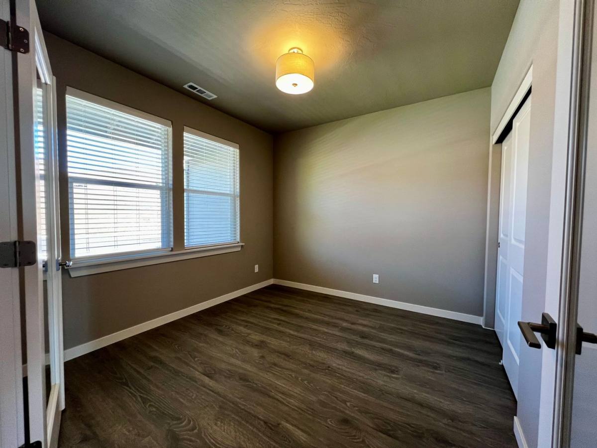 House for rent at 5406 Wildrye Loop, Yakima, WA 98901