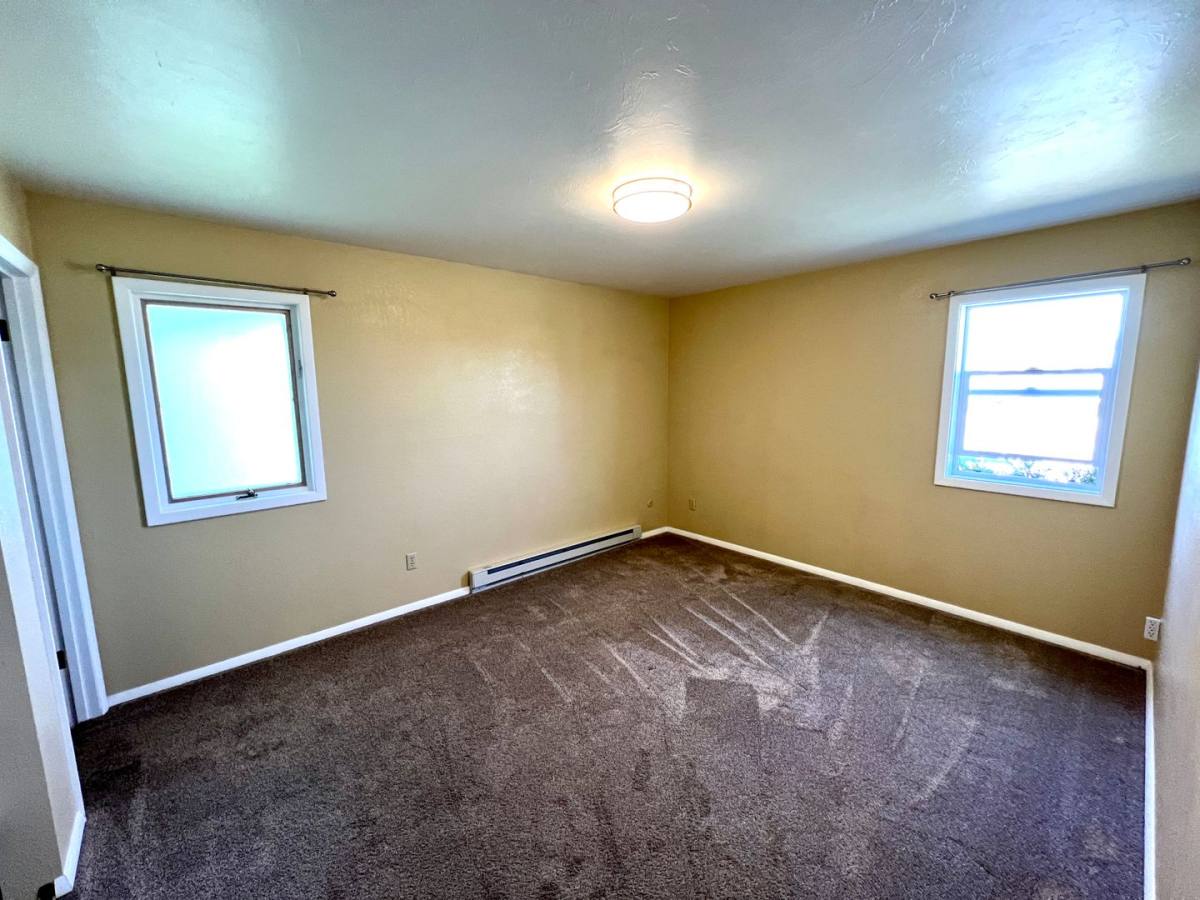 House for rent at 1401 Waukesha Ave, Helena, MT 59601