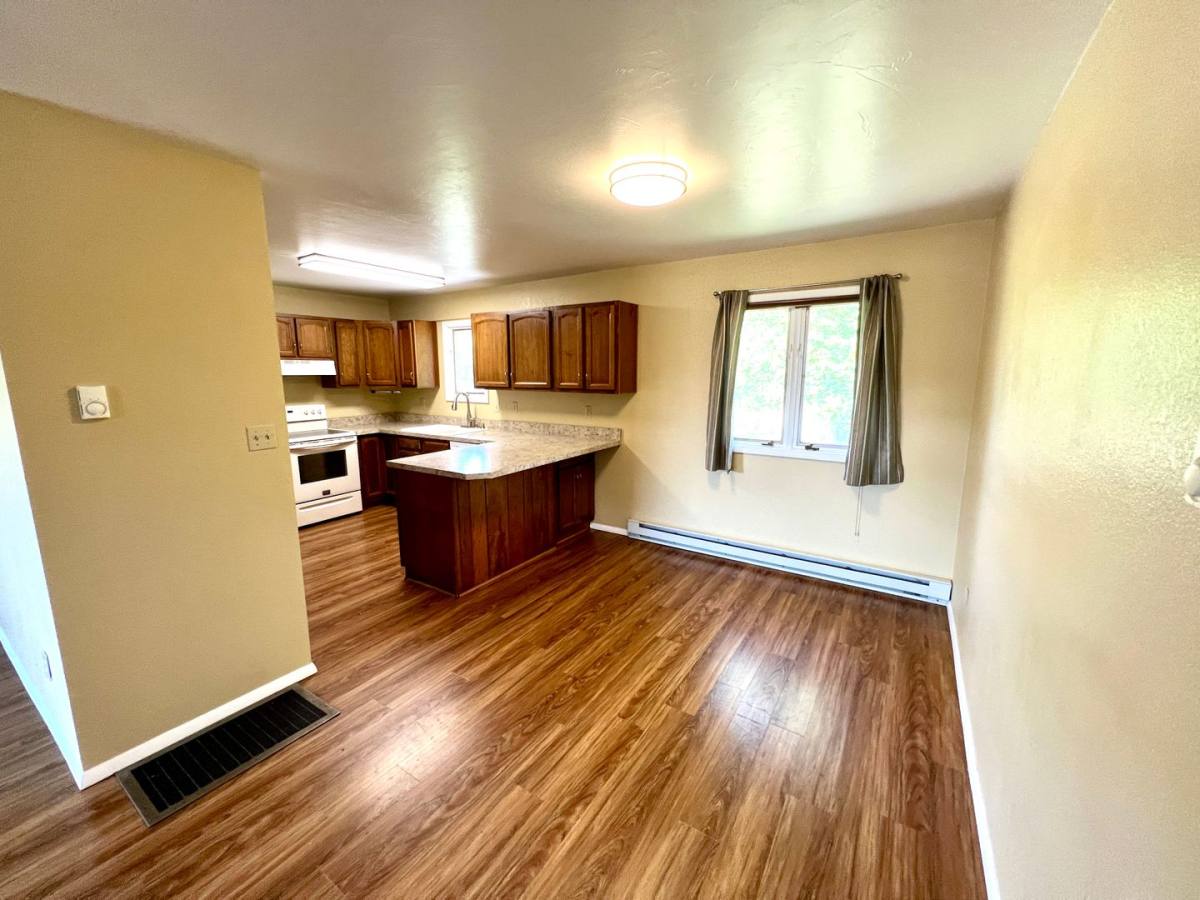 House for rent at 1401 Waukesha Ave, Helena, MT 59601