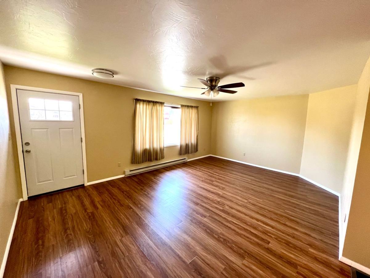 House for rent at 1401 Waukesha Ave, Helena, MT 59601