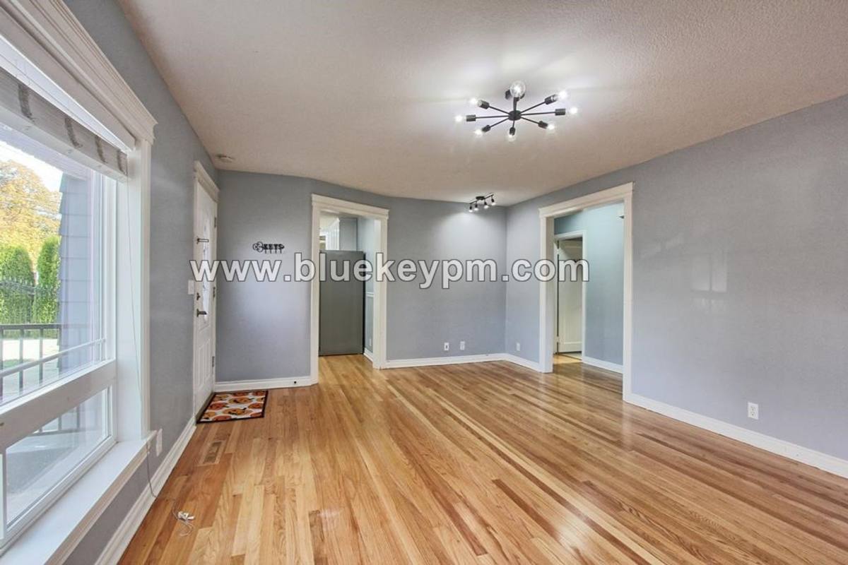 House for rent at 12220 SE Mill St, Portland, OR 97233