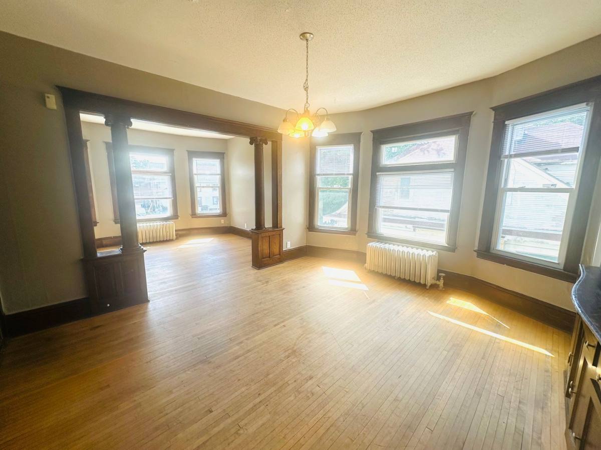 Apartment for rent at 1414 Golden Valley Rd, Minneapolis, MN 55411