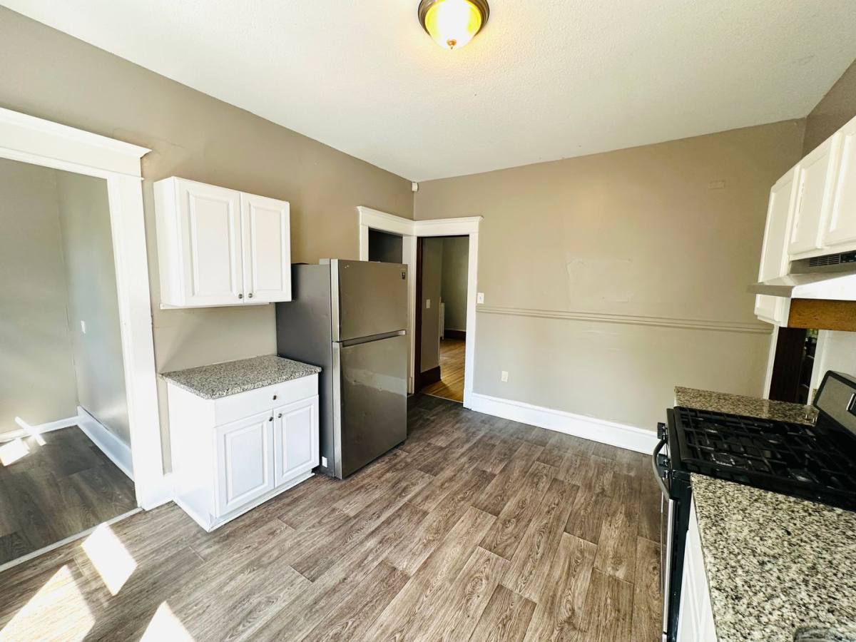 Apartment for rent at 1414 Golden Valley Rd, Minneapolis, MN 55411
