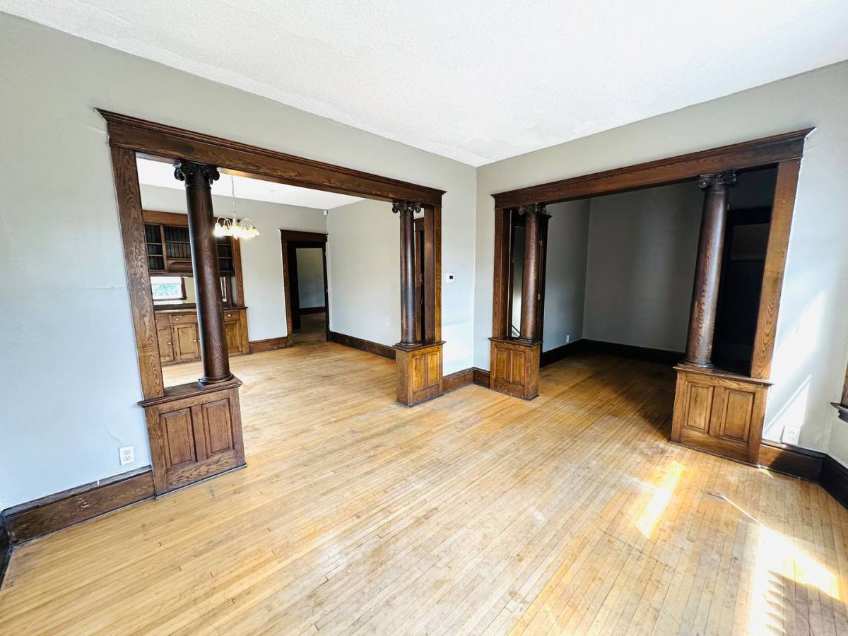 Apartment for rent at 1414 Golden Valley Rd, Minneapolis, MN 55411