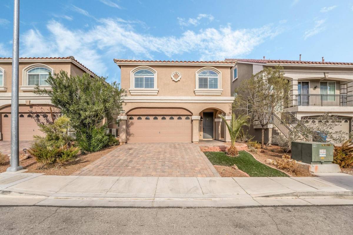 House for rent at 5986 Azzura Palms Ave, Las Vegas, NV 89139