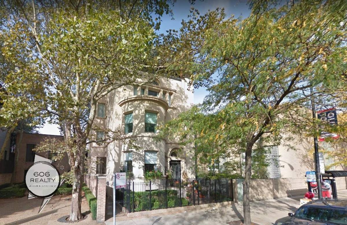 Apartment for rent at 1352 N La Salle St, Chicago, IL 60610
