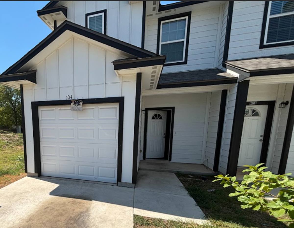 Townhouse for rent at 9910 Hazy Bend, San Antonio, TX 78233