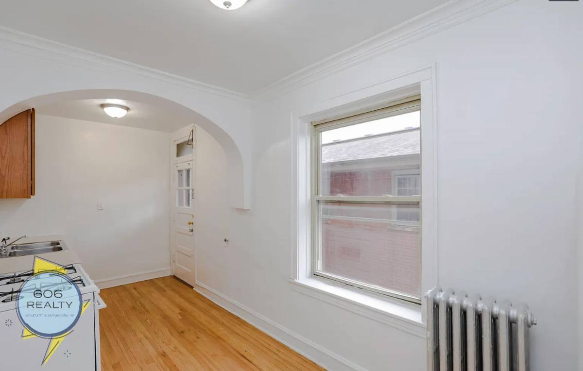 Apartment for rent at 2105-11 Grove Ave, Berwyn, IL 60402