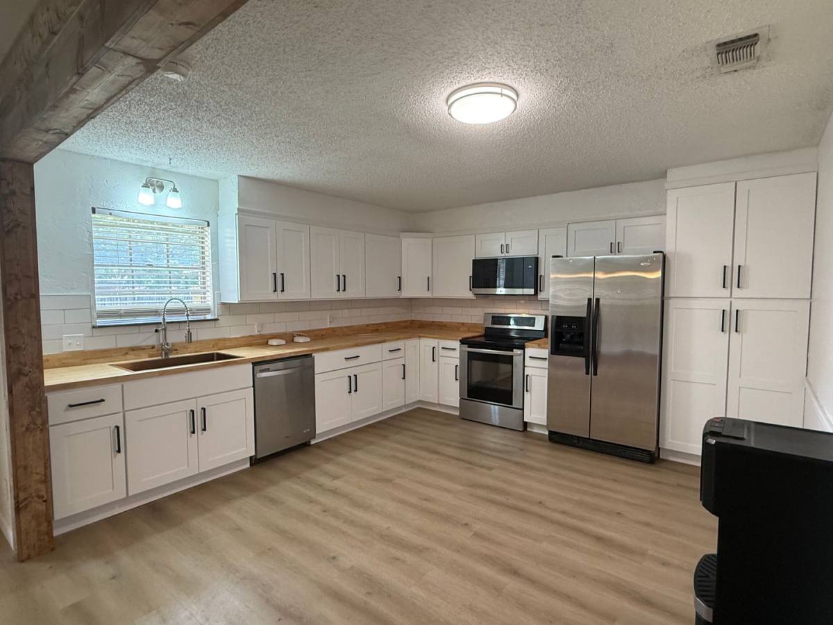 House for rent at 3106 Sierra Dr, San Angelo, TX 76904