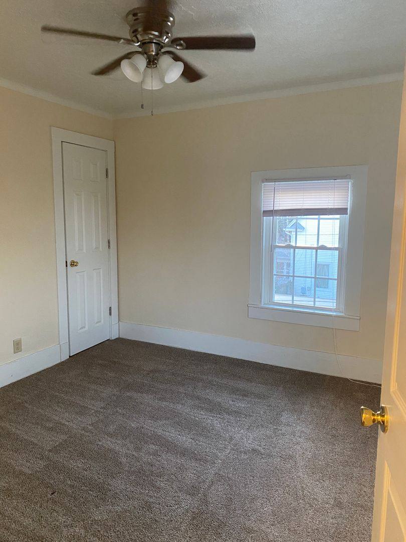 House for rent at 174 Market St, Cortland, OH 44410