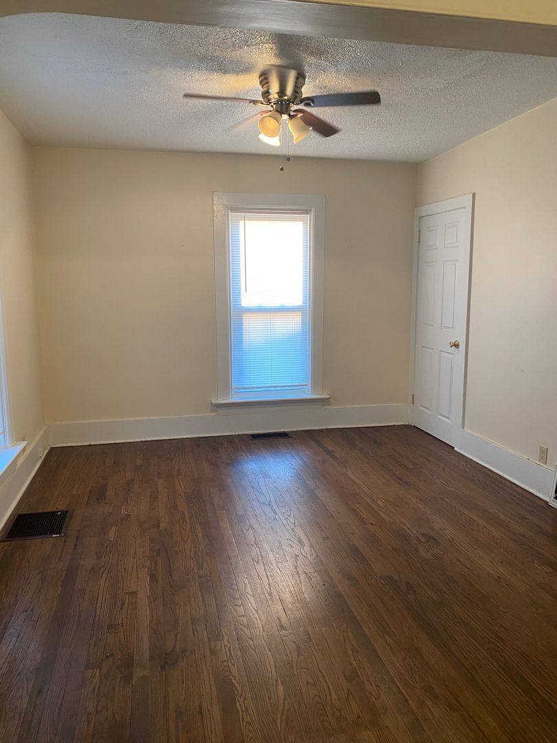 House for rent at 174 Market St, Cortland, OH 44410