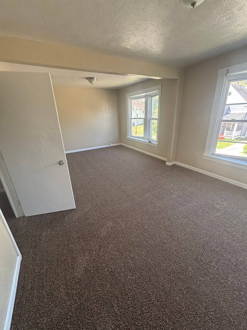 House for rent at 669 E 127th St, Cleveland, OH 44108