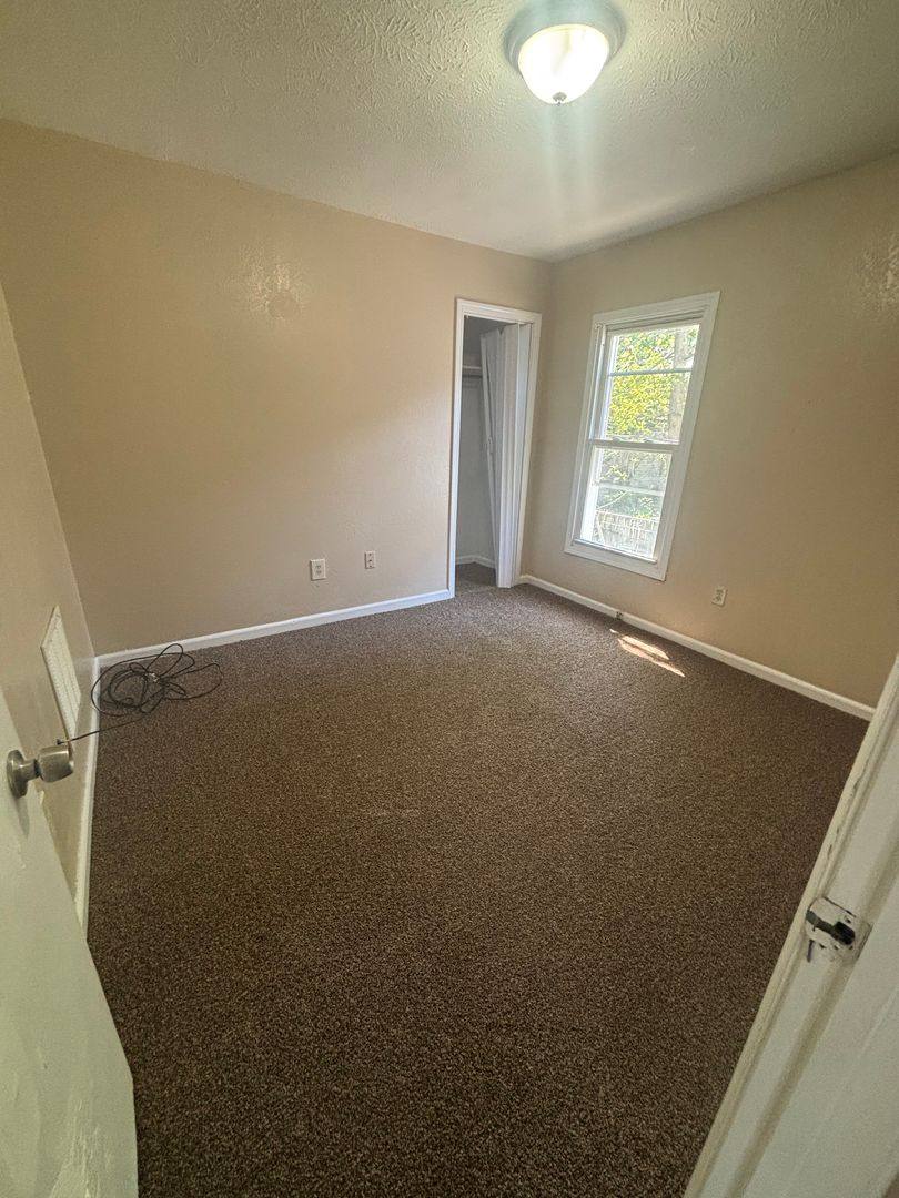 House for rent at 669 E 127th St, Cleveland, OH 44108