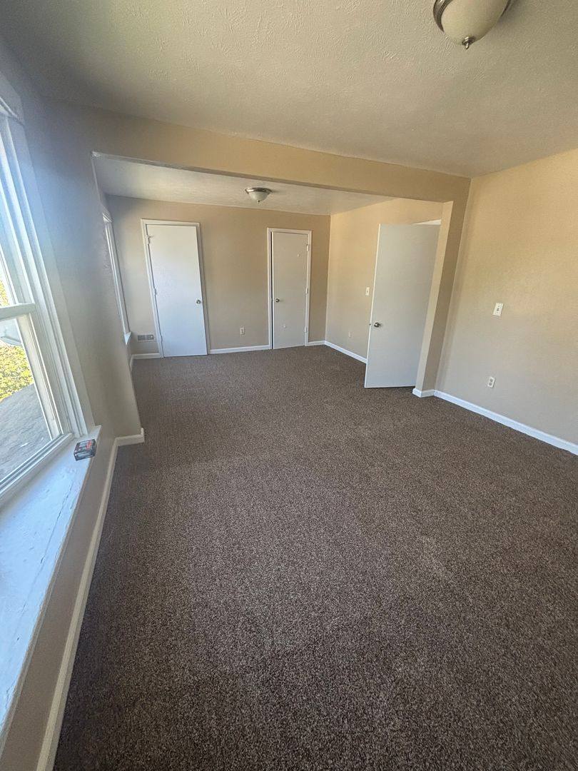 House for rent at 669 E 127th St, Cleveland, OH 44108