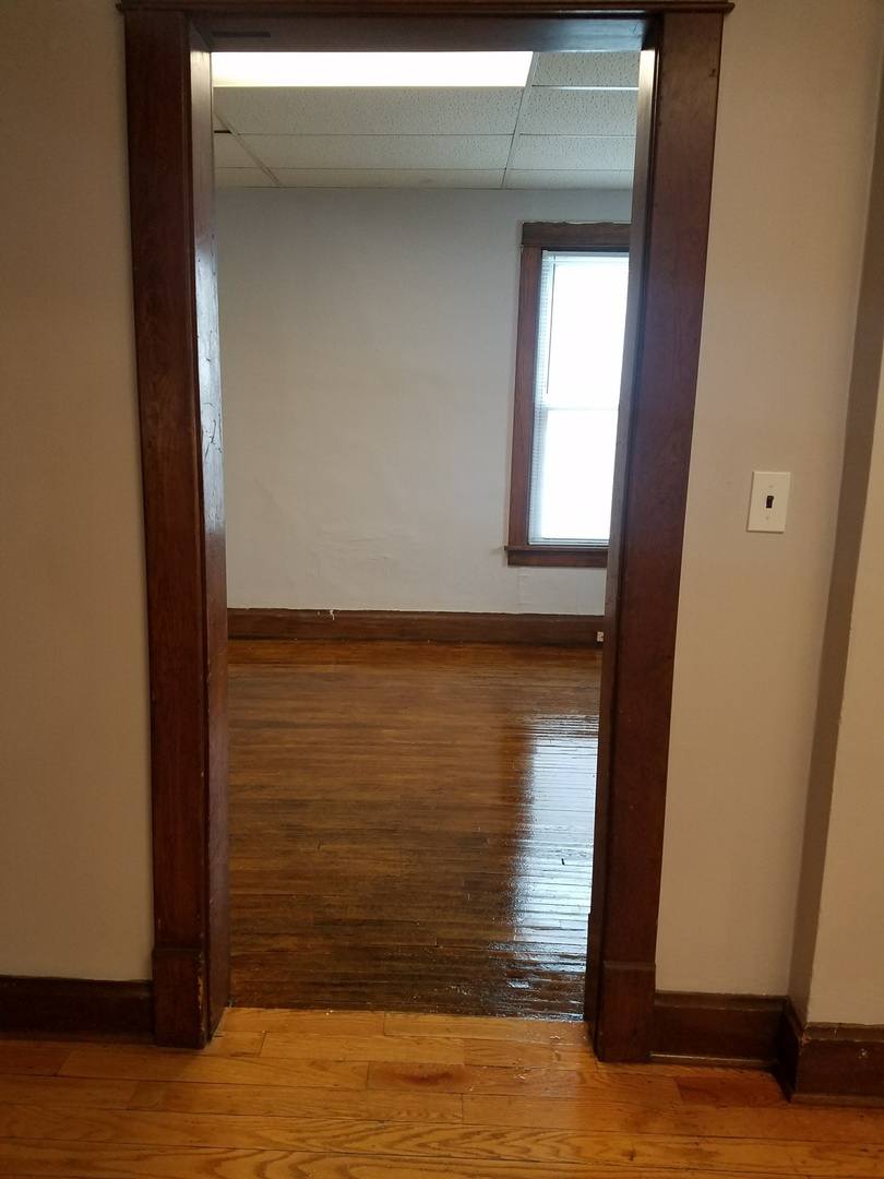 Apartment for rent at 1002 W Oakland Ave, Austin, MN 55912