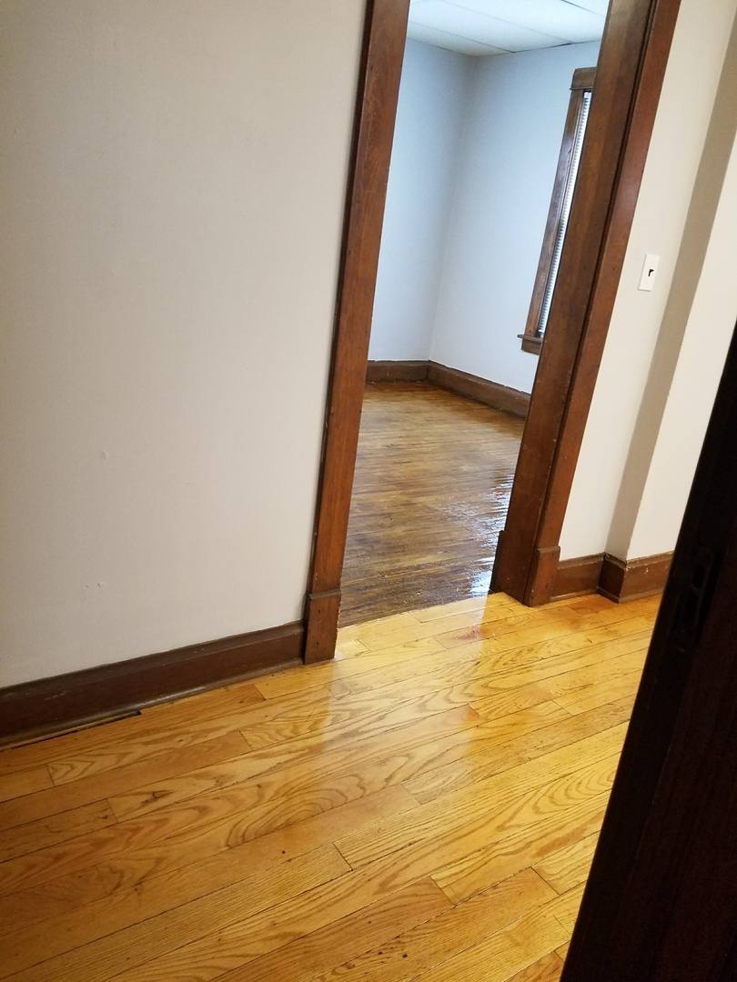 Apartment for rent at 1002 W Oakland Ave, Austin, MN 55912