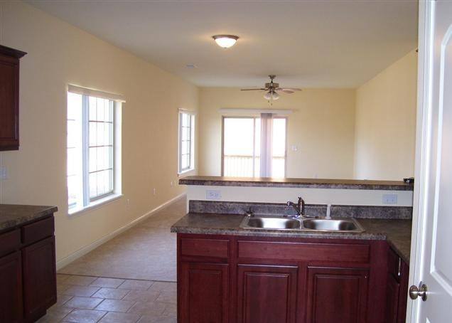 House for rent at 112 Lakeview Court, Saint Robert, MO 65584