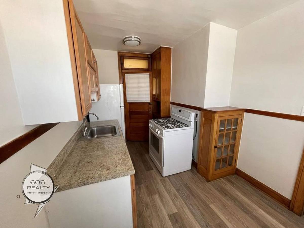 Apartment for rent at 3148-58 N Linder, Chicago, IL 60641