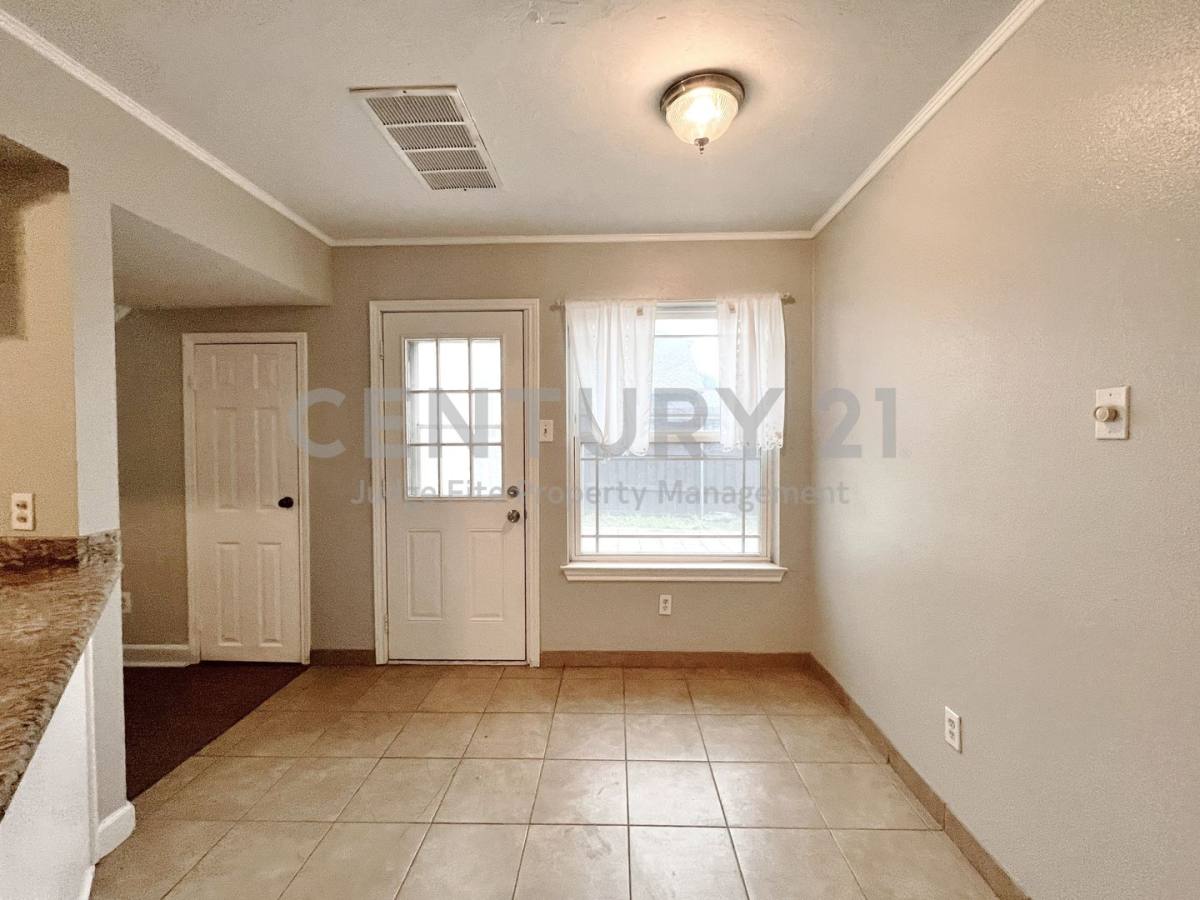 House for rent at 4460 Junction Dr, Plano, TX 75093