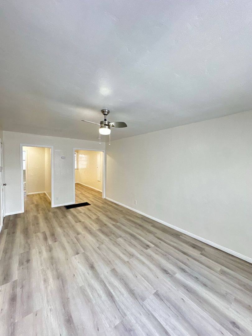 Apartment for rent at 4680- 4682 Orange Ave, Long Beach, CA 90807