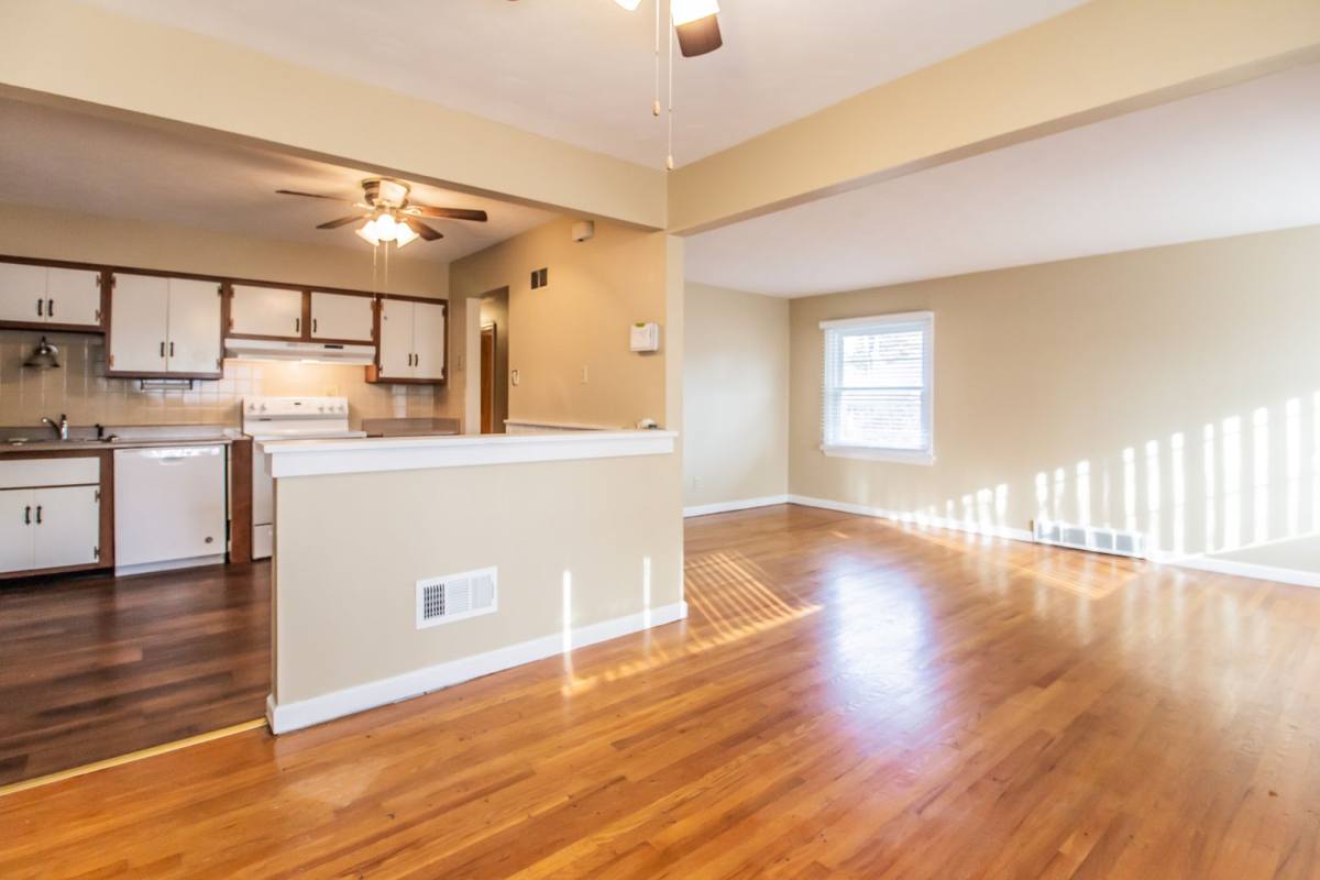 House for rent at 20 St Benedict Lane, Florissant, MO 63033