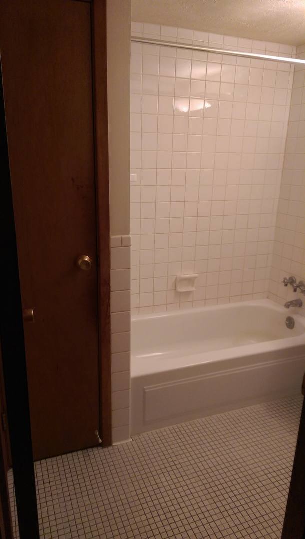 Apartment for rent at 4817-4841 Holmes St, Omaha, NE 68117