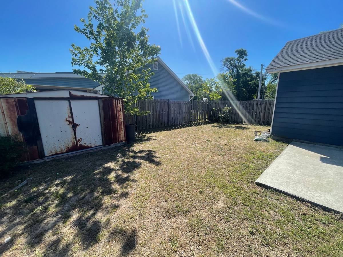 House for rent at 1921 Oak St, Wilmington, NC 28401